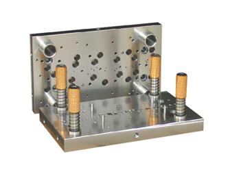 Chromium plating of precision terminal die base